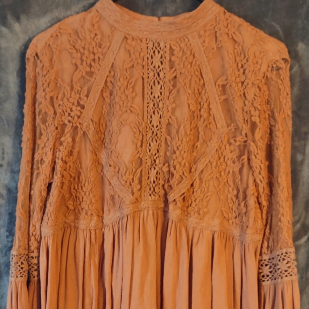 NWOT American Eagle Peasant Blouse